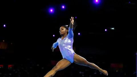 Simone Biles, en acción Simone Biles, en acción