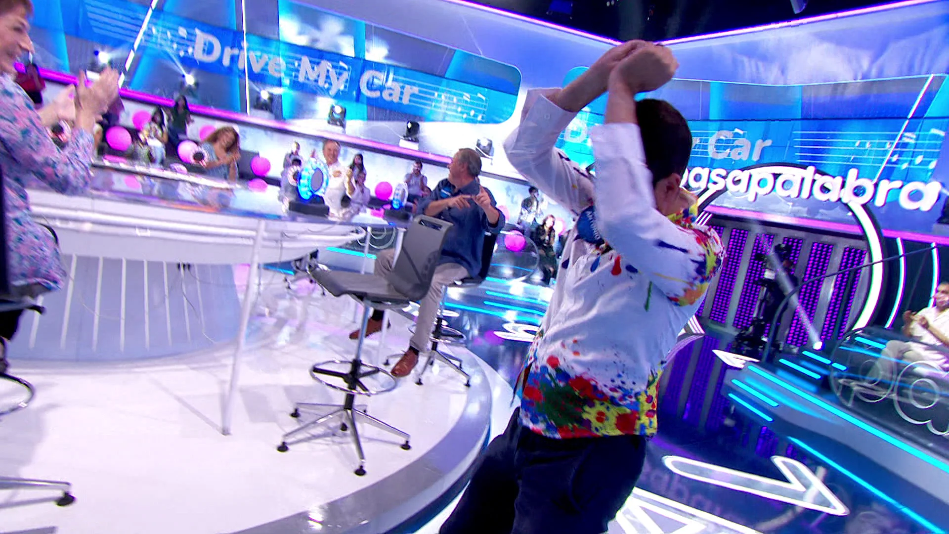 &iexcl;Qu&eacute; o&iacute;do! Marco Antonio no duda un segundo y acierta la canci&oacute;n: &ldquo;&iexcl;A bailar!&rdquo;