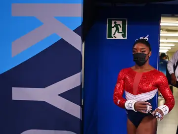 Las palabras de Simone Biles a sus compañeras antes de retirarse de la final por equipos de los JJOO de Tokio 2020 Las palabras de Simone Biles a sus compañeras antes de retirarse de la final por equipos de los JJOO de Tokio 2020