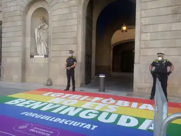 ¿En qué consiste el centro de "nuevas masculinidades" creado por Ada Colau? ¿En qué consiste el centro de "nuevas masculinidades" creado por Ada Colau?