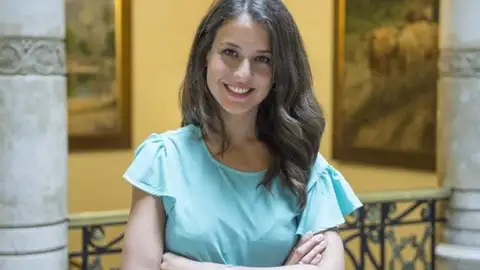 La diputada de UP, Gloria Santiago, denuncia a un hombre por acosarla sexualmente en el Camino de Santiago La diputada de UP, Gloria Santiago, denuncia a un hombre por acosarla sexualmente en el Camino de Santiago