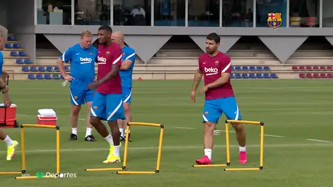 El Kun Agüero podría dejar el FC Barcelona tras la marcha de Messi El Kun Agüero podría dejar el FC Barcelona tras la marcha de Messi