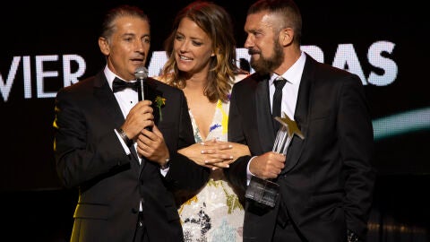 Javier y Antonio Banderas junto a María Casado