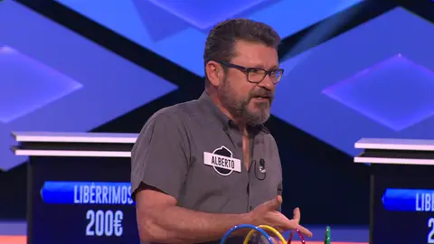 Alberto deja boquiabierto a Juanra Bonet con una extraña disciplina deportiva: el chessboxing Alberto deja boquiabierto a Juanra Bonet con una extraña disciplina deportiva: el chessboxing