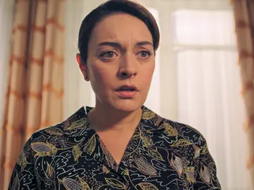 Safiye descubre el gran secreto de Han: “Se ha casado con esa chica que vive abajo” Safiye descubre el gran secreto de Han: “Se ha casado con esa chica que vive abajo”