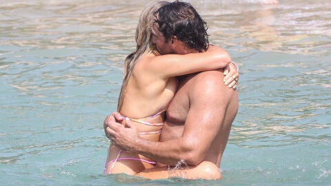 Anita Matamoros y su novio, Nacho Santandreu, en Ibiza 