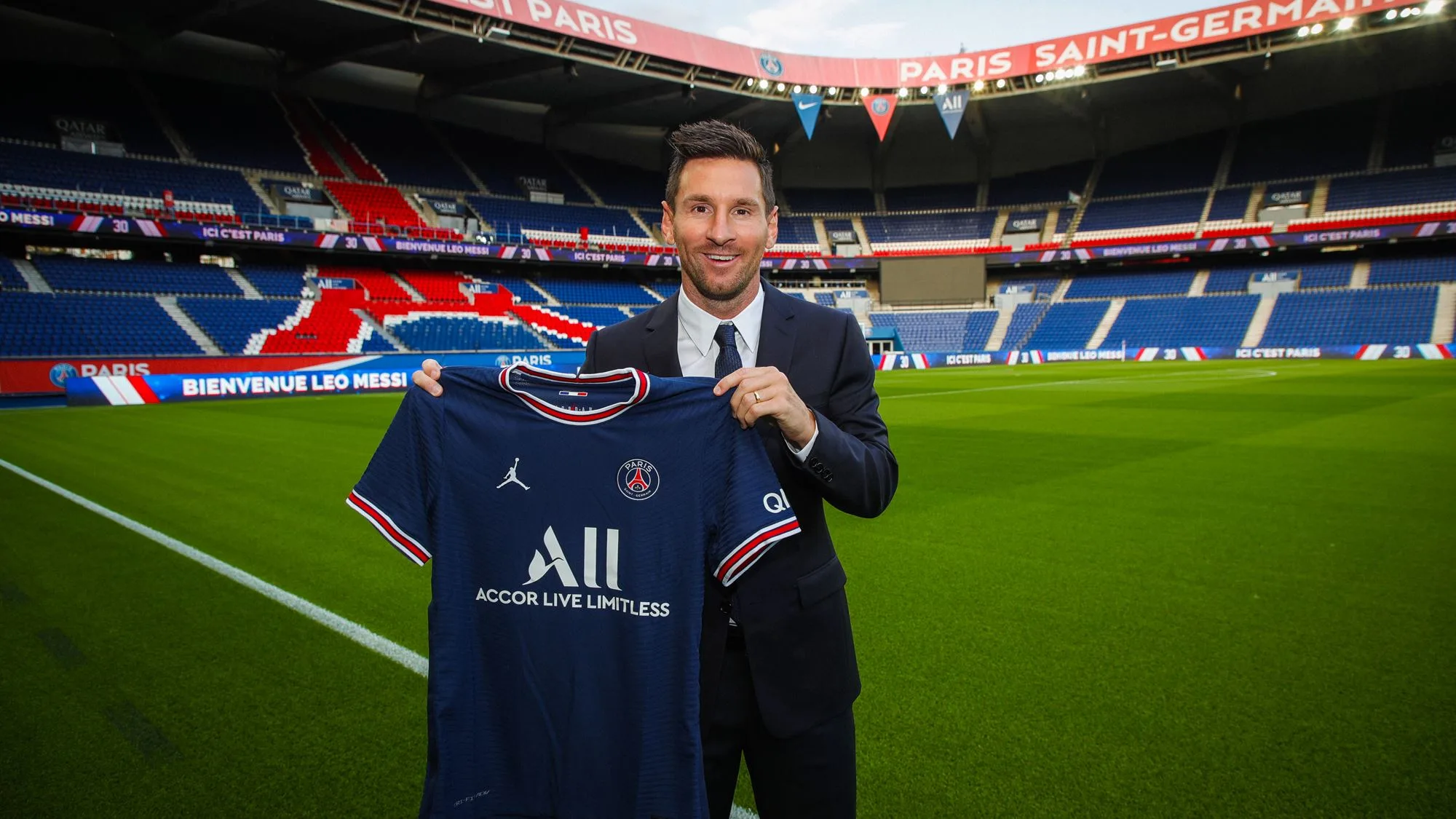 Primeras imágenes de Leo Messi con la camiseta del PSG: llevará el dorsal 30 Primeras imágenes de Leo Messi con la camiseta del PSG: llevará el dorsal 30
