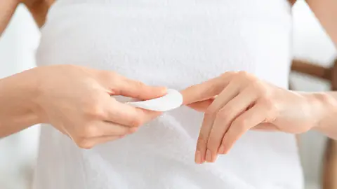 Eliminar esmalte de uñas Eliminar esmalte de uñas