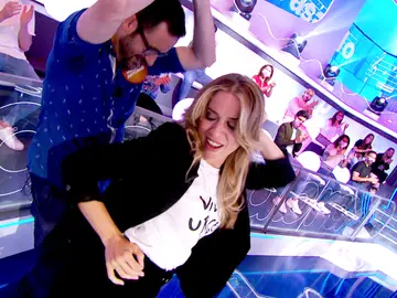¡Momentazo! Cristina Lasvignes se arranca a bailar con nuestro Marc Anthony en ‘La Pista’ ¡Momentazo! Cristina Lasvignes se arranca a bailar con nuestro Marc Anthony en ‘La Pista’
