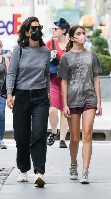 Suri Cruise y Katie Holmes Suri Cruise y Katie Holmes
