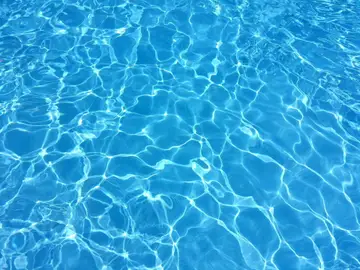 La piscina municipal de Berga, en Barcelona, abre de manera gratuita durante la ola de calor La piscina municipal de Berga, en Barcelona, abre de manera gratuita durante la ola de calor