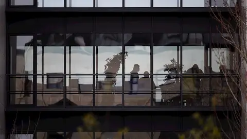 Los fallecidos por Covid en las residencias de mayores ascienden a 104 y los contagios bajan Los fallecidos por Covid en las residencias de mayores ascienden a 104 y los contagios bajan