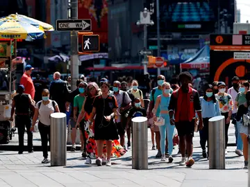 Personas en Times Square en Nueva York, Estados Unidos Personas en Times Square en Nueva York, Estados Unidos