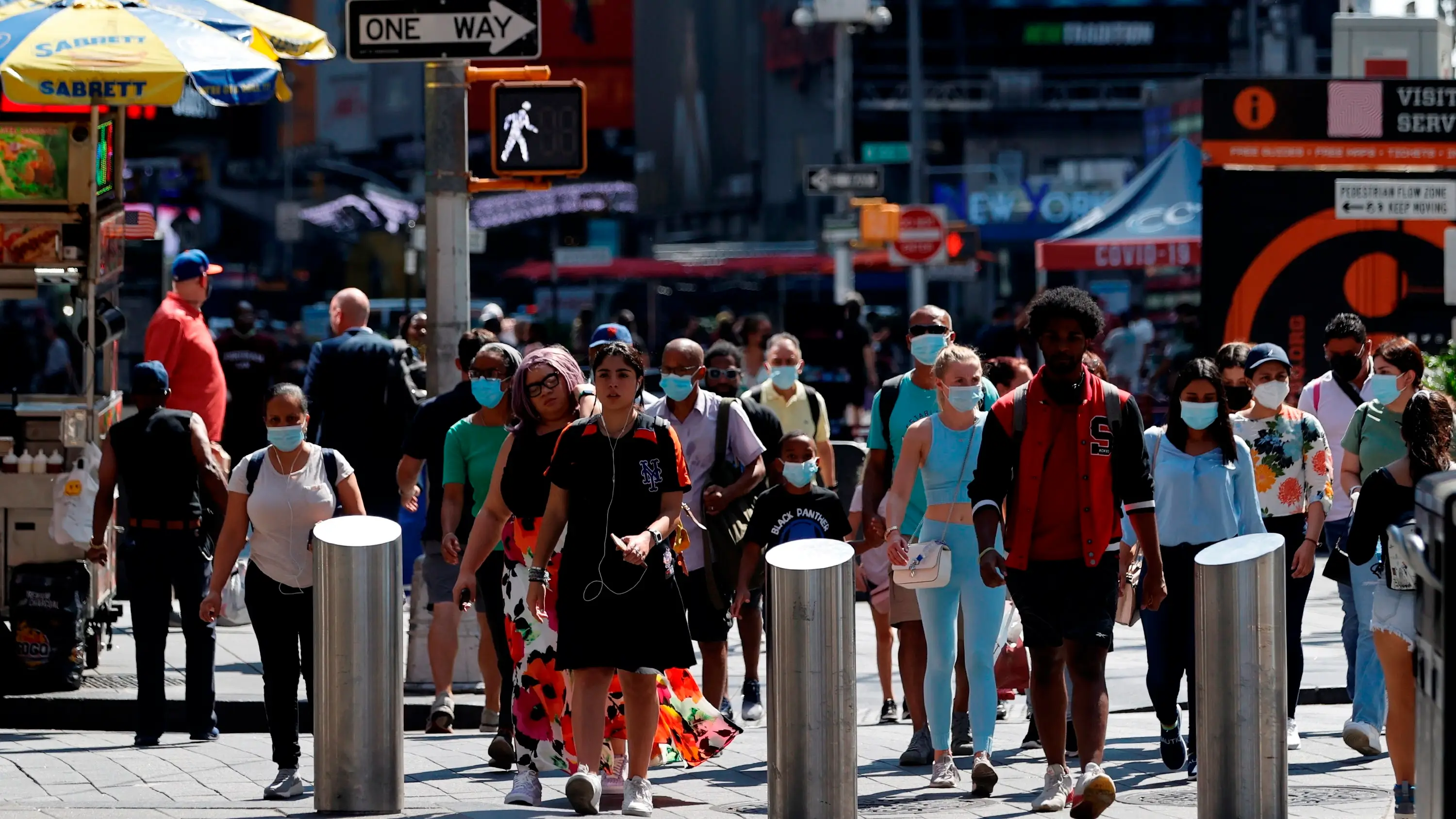 Personas en Times Square en Nueva York, Estados Unidos