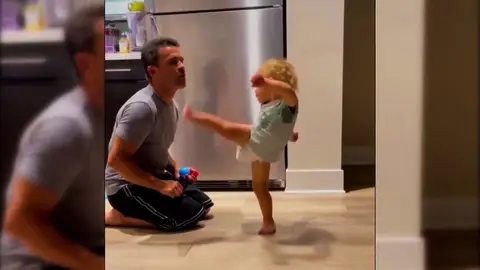 Así es Joshua, el bebé taekwondista de apenas dos años Así es Joshua, el bebé taekwondista de apenas dos años