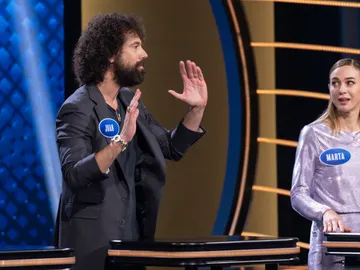 ¿Mazorca o melón? El emoji más sexy, determinante en la victoria de un equipo en ‘Family Feud’ ¿Mazorca o melón? El emoji más sexy, determinante en la victoria de un equipo en ‘Family Feud’