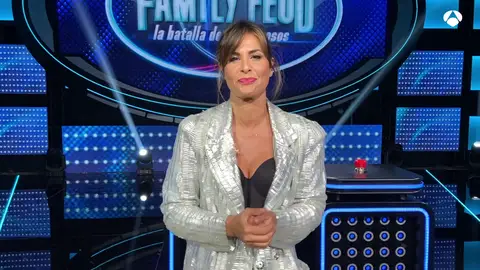 ¿Tendrá Nuria Roca predilección por uno de los equipos?: La presentadora de ‘Family Feud’ responde ¿Tendrá Nuria Roca predilección por uno de los equipos?: La presentadora de ‘Family Feud’ responde