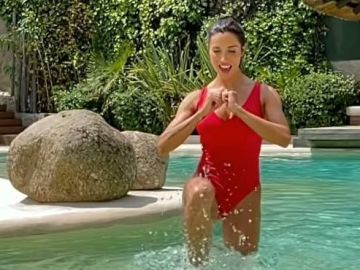 Pilar Rubio sorprende con un entrenamiento en bañador en la piscina