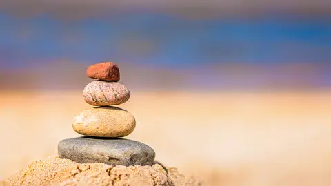 Piedras en equilibrio Piedras en equilibrio