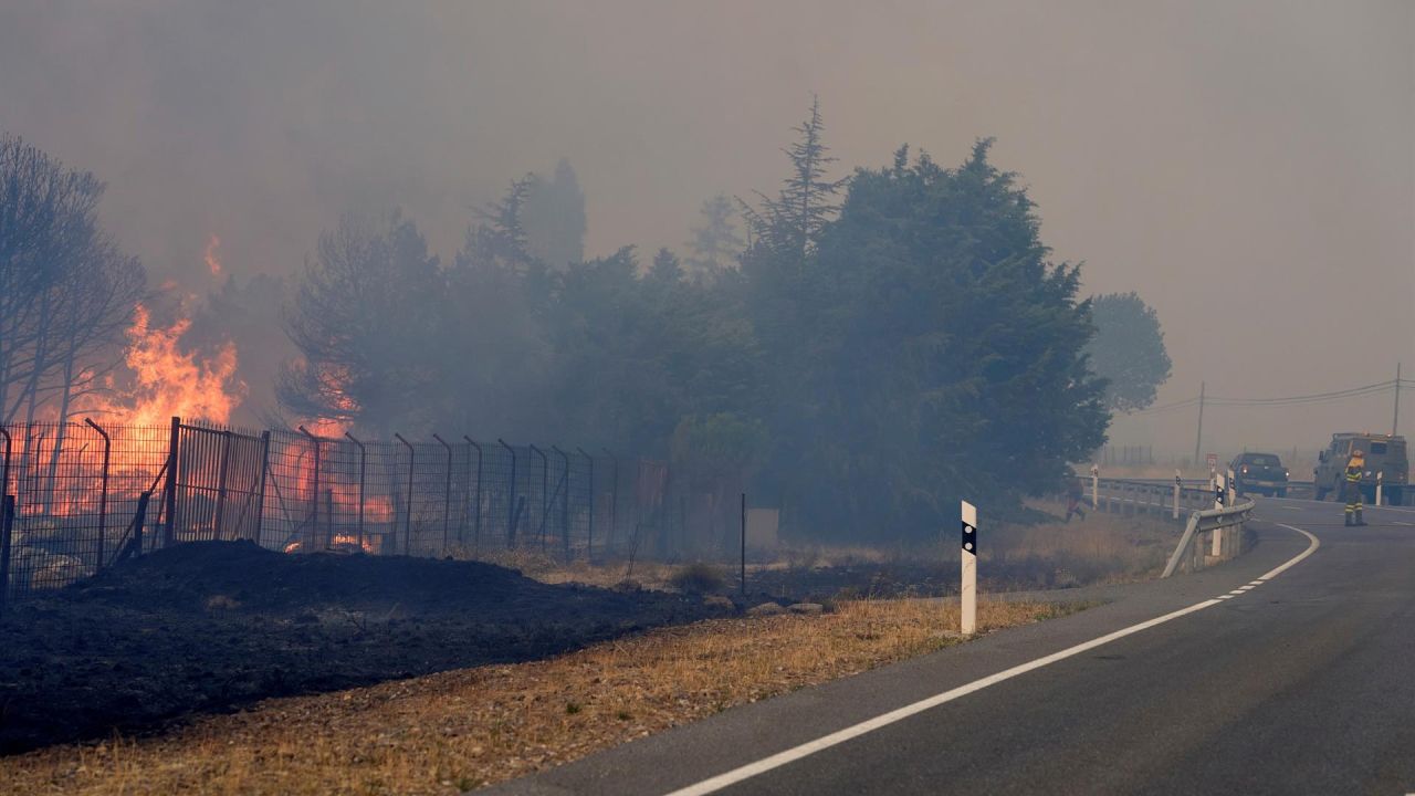 Los incendios de este fin de semana arrasan más de 5.000 hectáreas en diferentes zonas de España - Vimarsana News