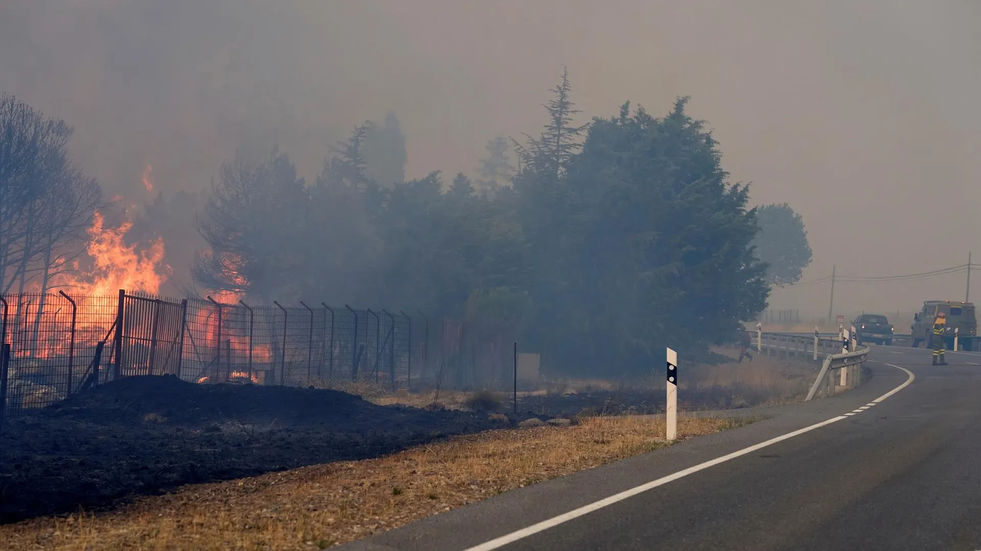 Los incendios de este fin de semana arrasan más de 10.000 hectáreas en diferentes zonas de España Los incendios de este fin de semana arrasan más de 10.000 hectáreas en diferentes zonas de España