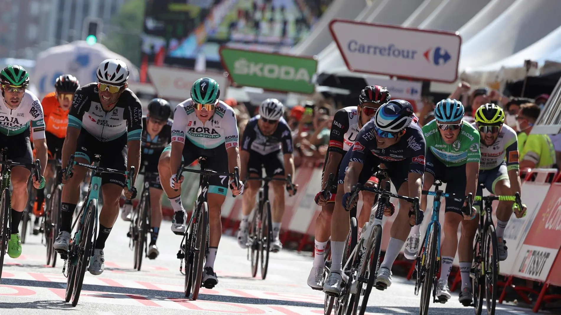 Jasper Philipsen gana el primer sprint de la Vuelta a España y Roglic sigue líder 