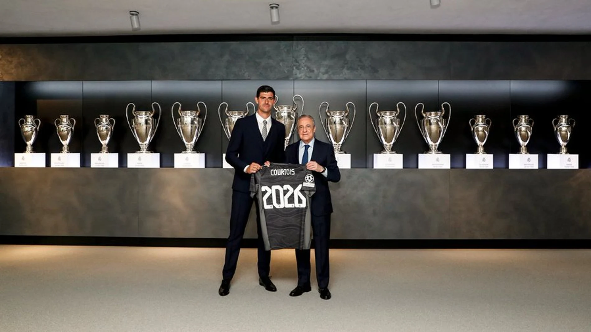 Courtois renueva con el Real Madrid hasta 2026: "Ganar la Champions está en mi lista de deseos"