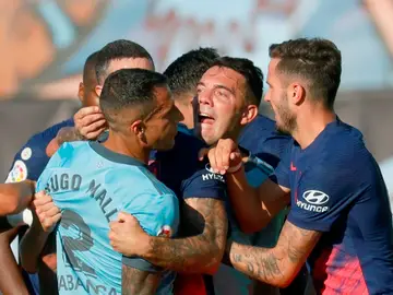 Iago Aspas se disculpa con Mario Hermoso tras meterle un dedo en el ojo: "Un detalle feo" Iago Aspas se disculpa con Mario Hermoso tras meterle un dedo en el ojo: "Un detalle feo"
