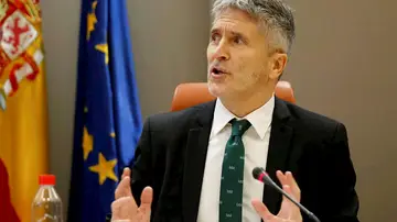 Marlaska, sobre la devolución de menores a Marruecos: "No es una expulsión, es un retorno, y es perfectamente legal" Marlaska, sobre la devolución de menores a Marruecos: "No es una expulsión, es un retorno, y es perfectamente legal"