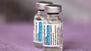 Interpol advierte a los gobiernos del aumento de intento de estafa con las vacunas contra el COVID-19