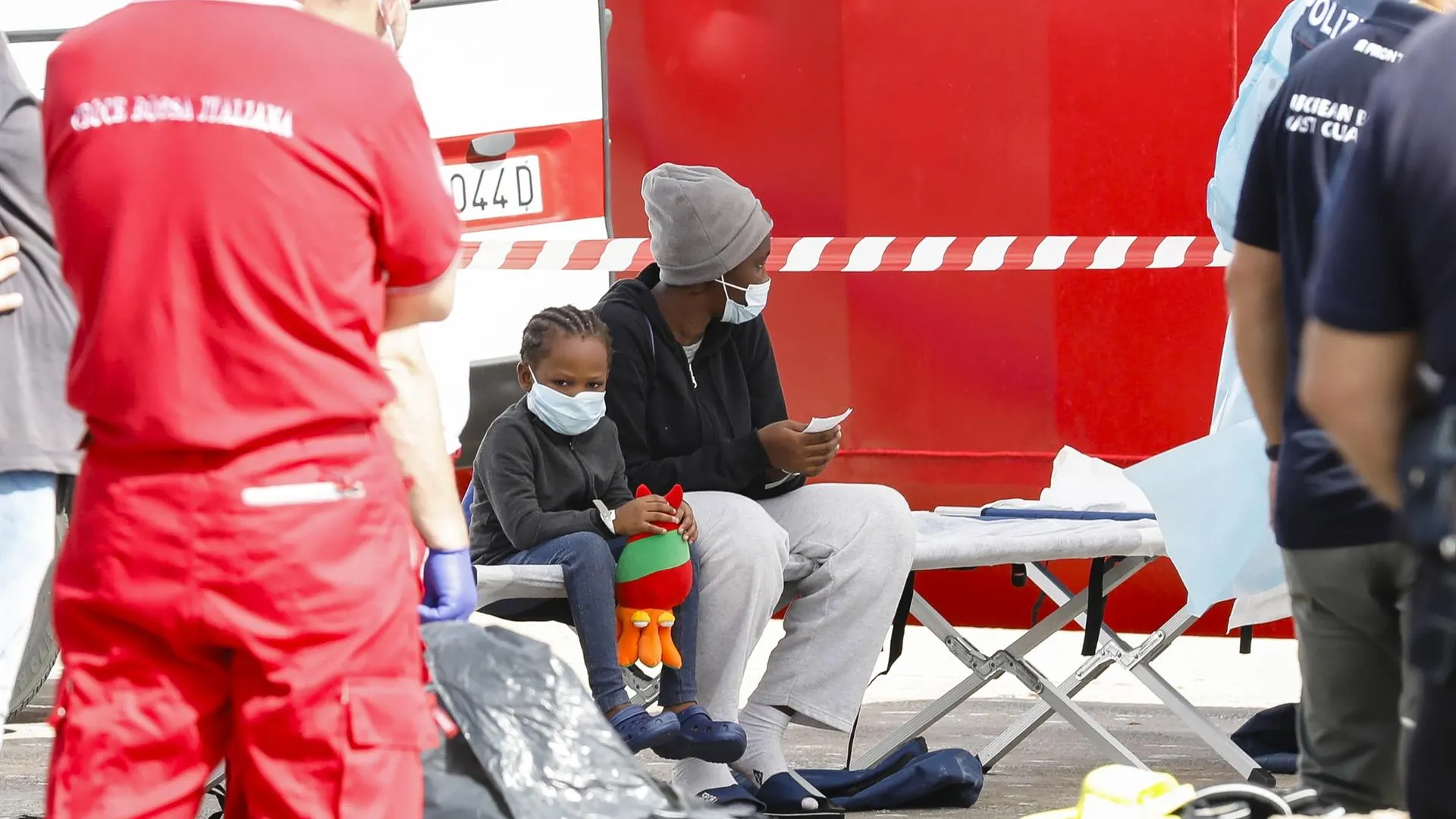 Migrantes auxilio menores Migrantes auxilio menores