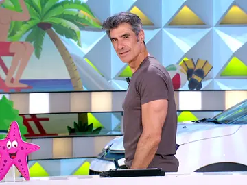 Una concursante ve a Jorge Fernández y Laura Moure como modelos de camisas hawaianas Una concursante ve a Jorge Fernández y Laura Moure como modelos de camisas hawaianas