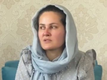 La cineasta Sahraa Karimi pide ayuda para huir de los talibanes: "No se queden callados, vienen a matarnos".La cineasta Sahraa Karimi pide ayuda para huir de los talibanes: "No se queden callados, vienen a matarnos".