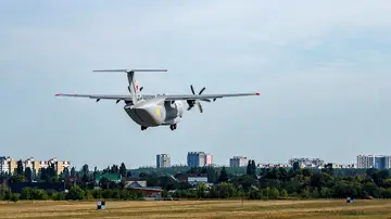 Un avión militar ruso se estrella en un vuelo de prueba Un avión militar ruso se estrella en un vuelo de prueba