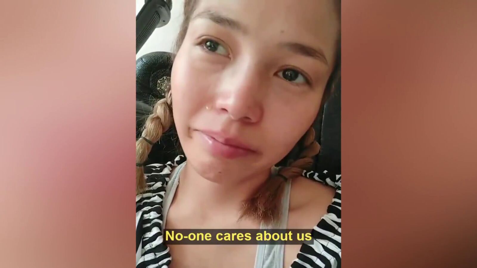 El lamento entre lágrimas de una niña afgana tras el ascenso de los talibanes al poder: 