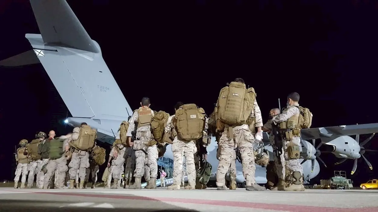 Un grupo de militares españoles Un grupo de militares españoles