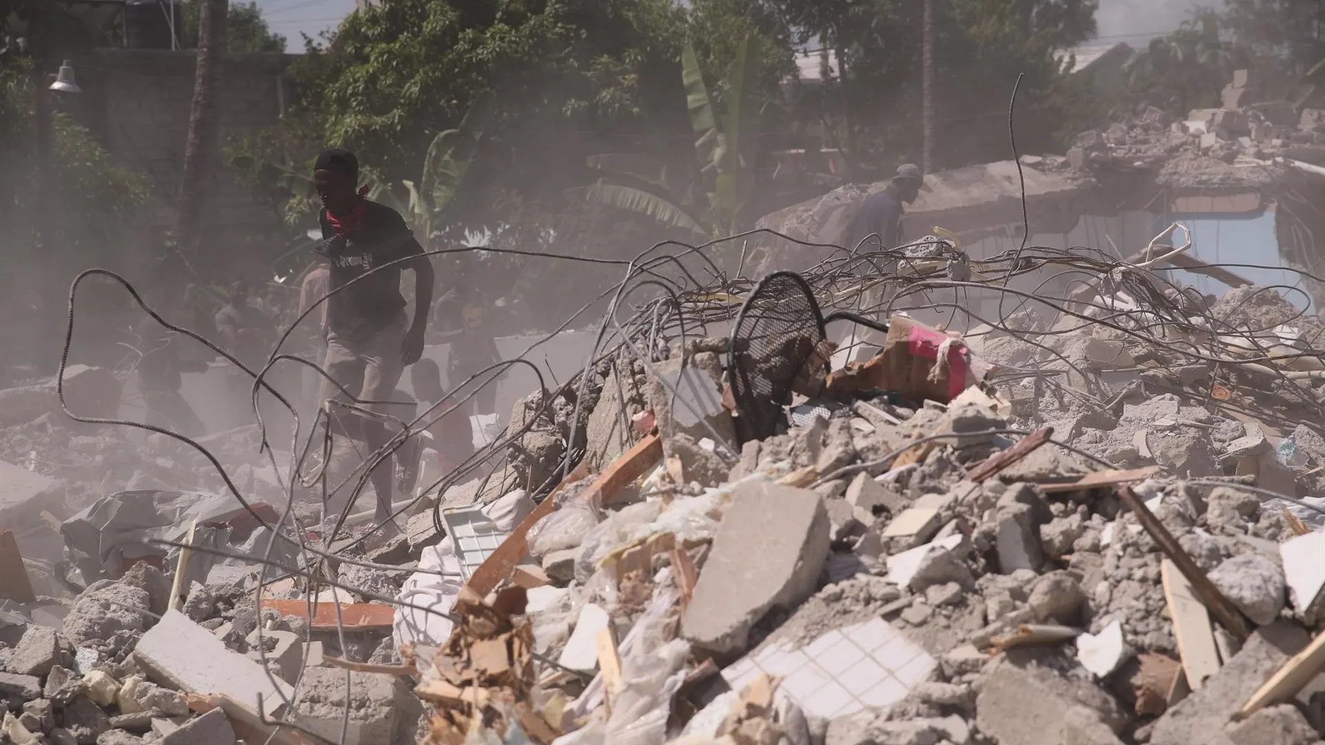 El lamento de una monja tras el terremoto de Hait&iacute;: "La ayuda ha llegado tarde"