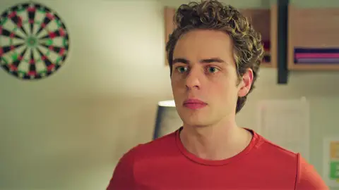 Ege, muy preocupado por la extraña desaparición de su padre Mejores momentos | Capítulo 10