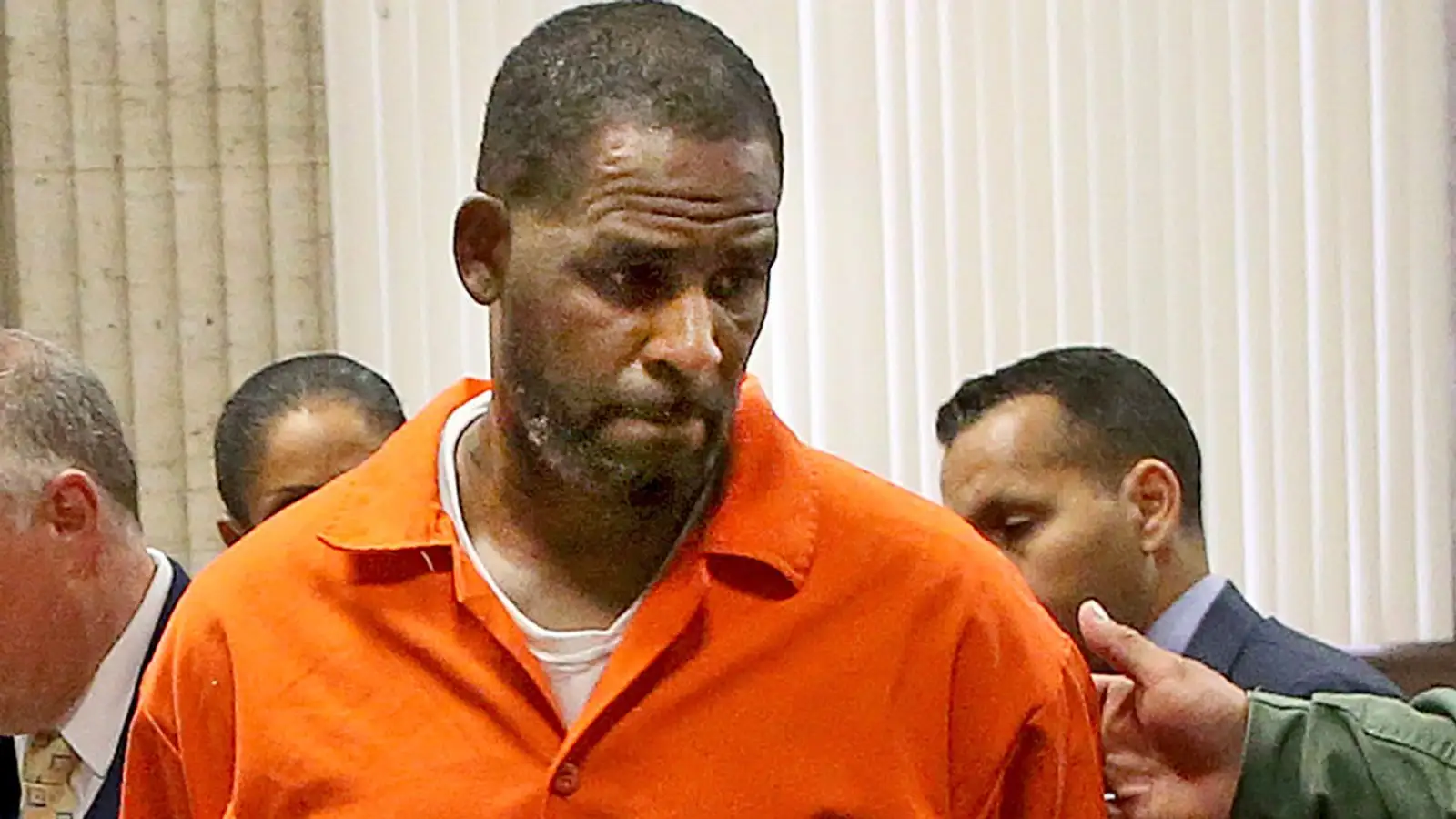 El cantante americano R. Kelly, a 20 años de cárcel por abusar sexualmente de menores El cantante americano R. Kelly, a 20 años de cárcel por abusar sexualmente de menores