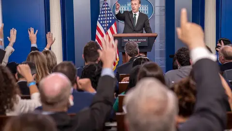 Jake Sullivan, asesor de seguridad nacional del presidente de Estados Unidos, Joe Biden, habla en una rueda de prensa en la Casa Blanca, en Washington (EE.UU.), hoy 17 de agosto de 2021 Jake Sullivan, asesor de seguridad nacional del presidente de Estados Unidos, Joe Biden, habla en una rueda de prensa en la Casa Blanca, en Washington (EE.UU.), hoy 17 de agosto de 2021