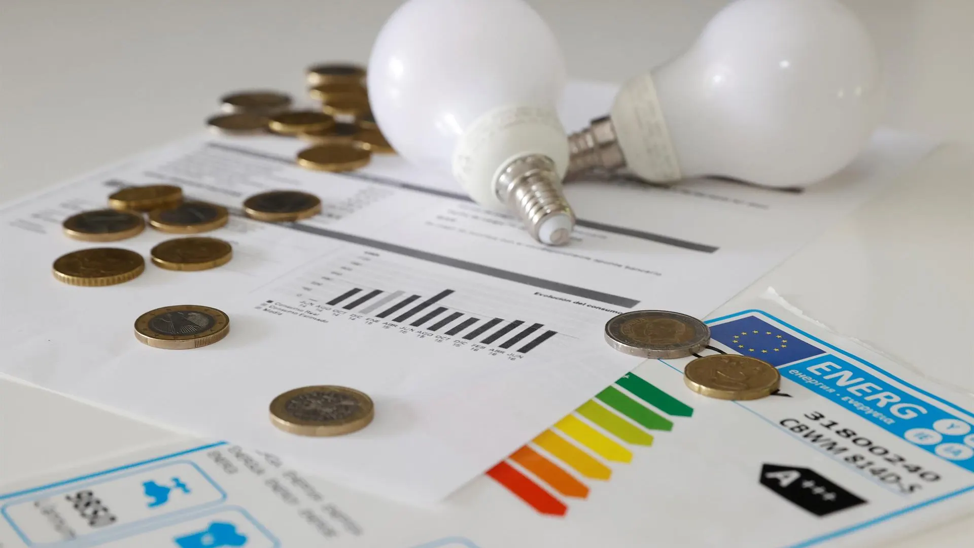 El precio de la luz sube un 18% y alcanza los 105,4 euros este mi&eacute;rcoles