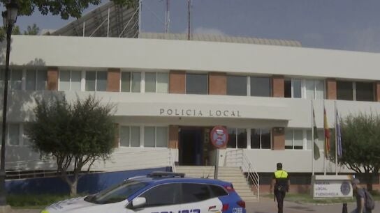 Polic&iacute;a local de Fuengirola 