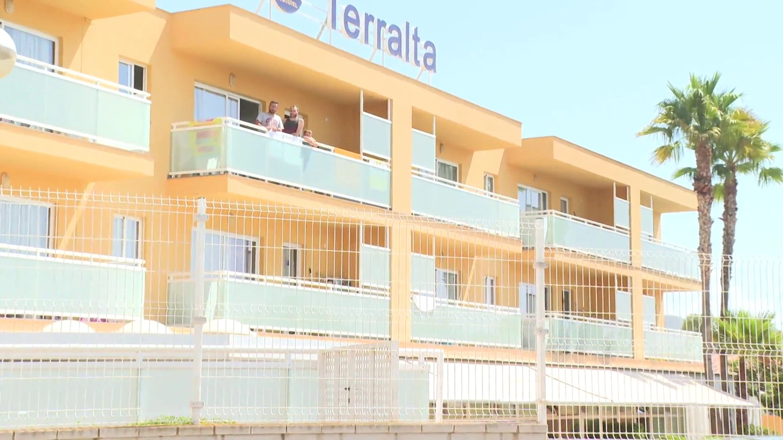 Un hombre salva la vida de un niño de 2 años en Benidorm Un hombre salva la vida de un niño de 2 años en Benidorm