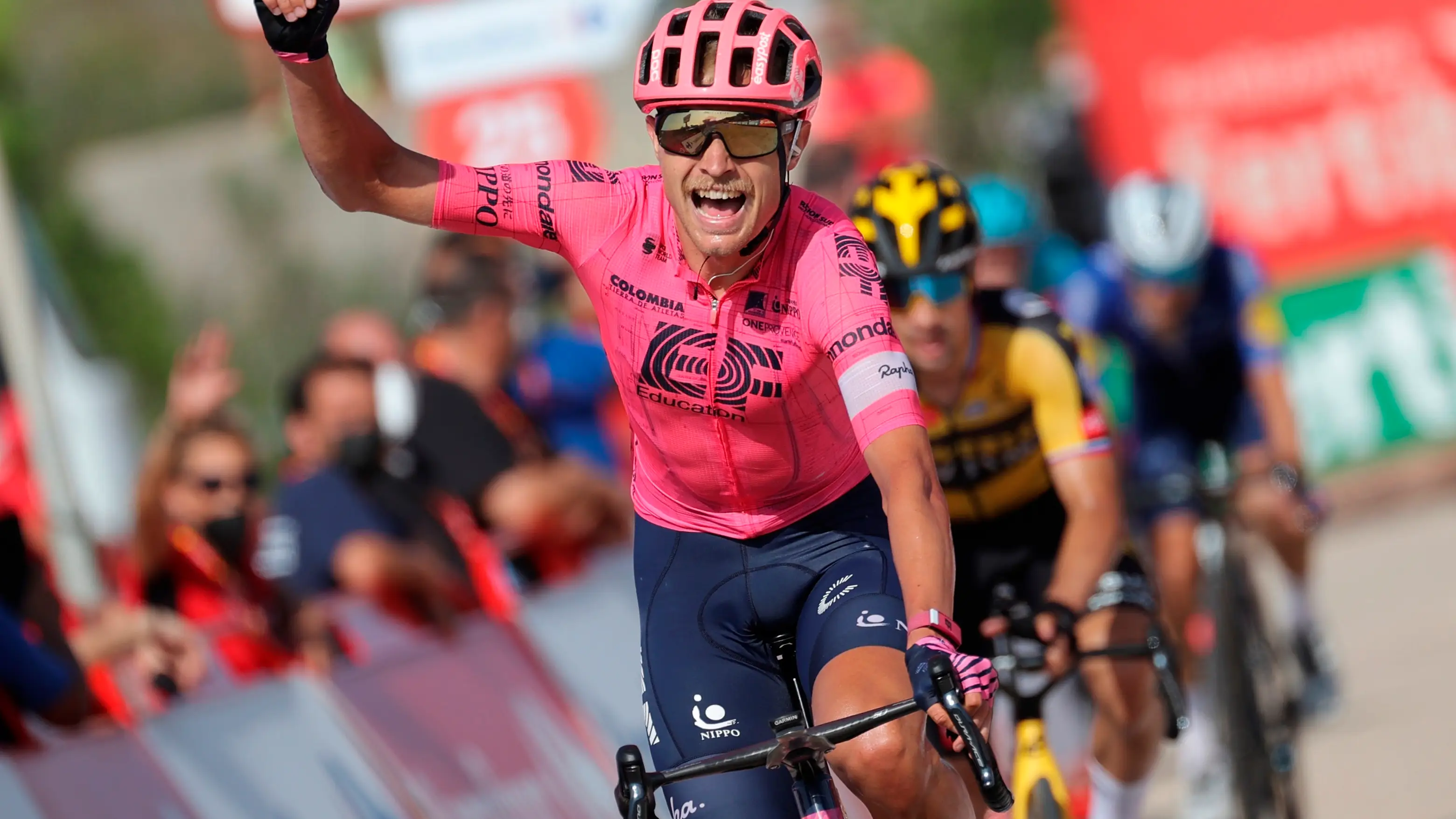 Nielsen gana en Cullera y Roglic se coloca líder de la Vuelta a España Nielsen gana en Cullera y Roglic se coloca líder de la Vuelta a España