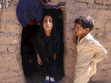 Unicef alerta de que 10 millones de niños afganos necesitan ayuda humanitaria por "desnutrición y violación de derechos" Unicef alerta de que 10 millones de niños afganos necesitan ayuda humanitaria por "desnutrición y violación de derechos"