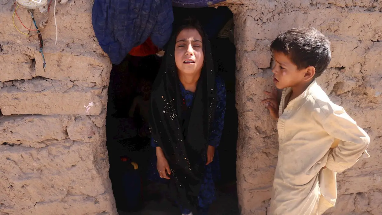 Unicef alerta de que 10 millones de niños afganos necesitan ayuda humanitaria por "desnutrición y violación de derechos" Unicef alerta de que 10 millones de niños afganos necesitan ayuda humanitaria por "desnutrición y violación de derechos"