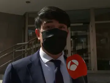 El abogado del presunto ladrón muerto a manos de un anciano asegura que el detenido "está encantado de estar en la cárcel" El abogado del presunto ladrón muerto a manos de un anciano asegura que el detenido "está encantado de estar en la cárcel"