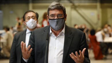 Escrivá y Albares no aclaran cuántos ciudadanos afganos serán evacuados por España
