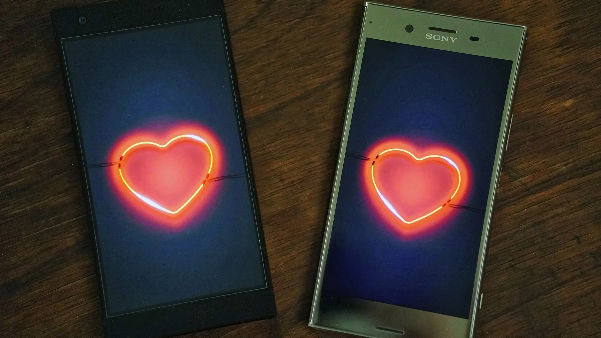 La aplicación de citas Tinder y cómo encontrar el amor en internet La aplicación de citas Tinder y cómo encontrar el amor en internet