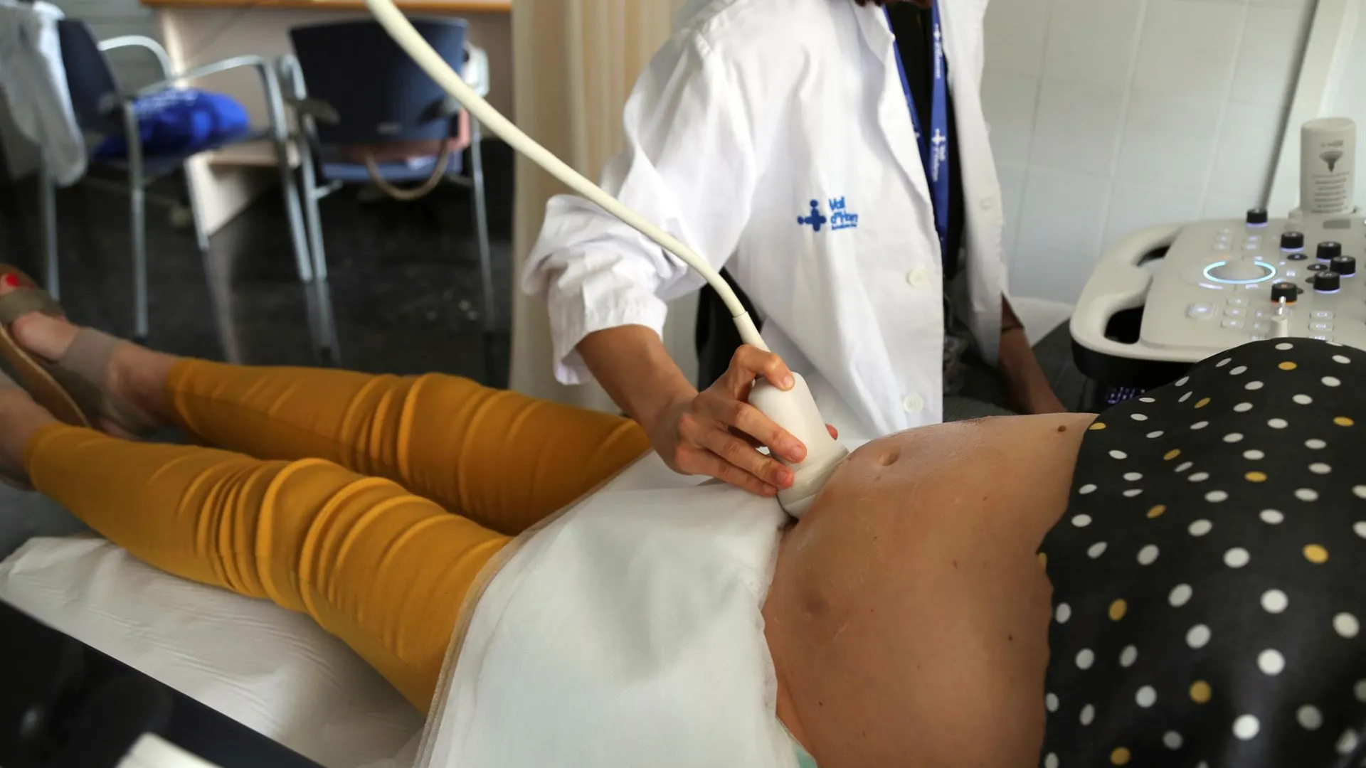 Muere una mujer de 37 años con coronavirus en Gijón tras dar a luz Muere una mujer de 37 años con coronavirus en Gijón tras dar a luz